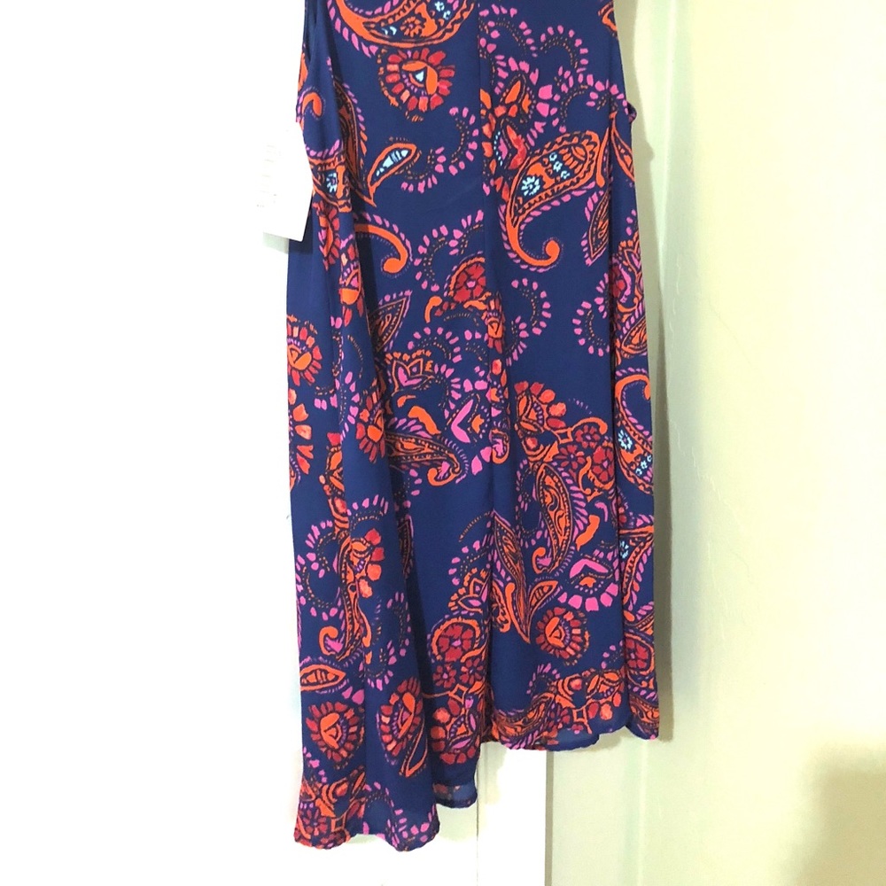 Patterned high necked shift - Picture 4 of 4